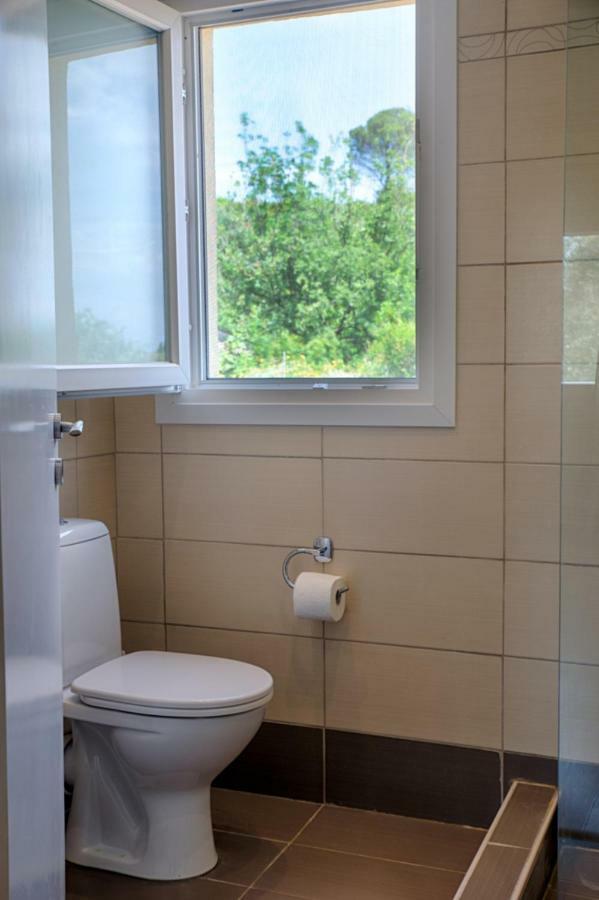 פלקאס Modern Eco Friendly Villa Close To Town מראה חיצוני תמונה