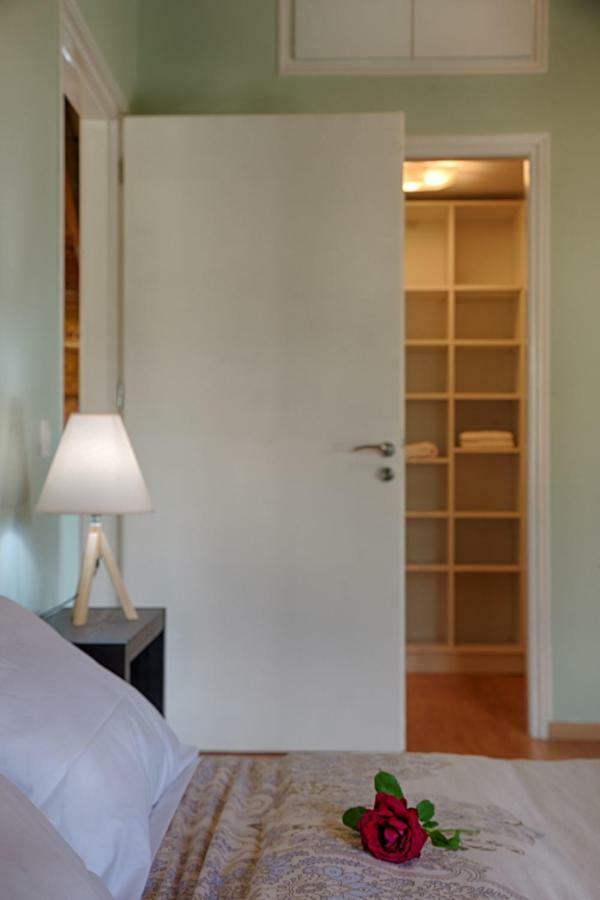 פלקאס Modern Eco Friendly Villa Close To Town מראה חיצוני תמונה